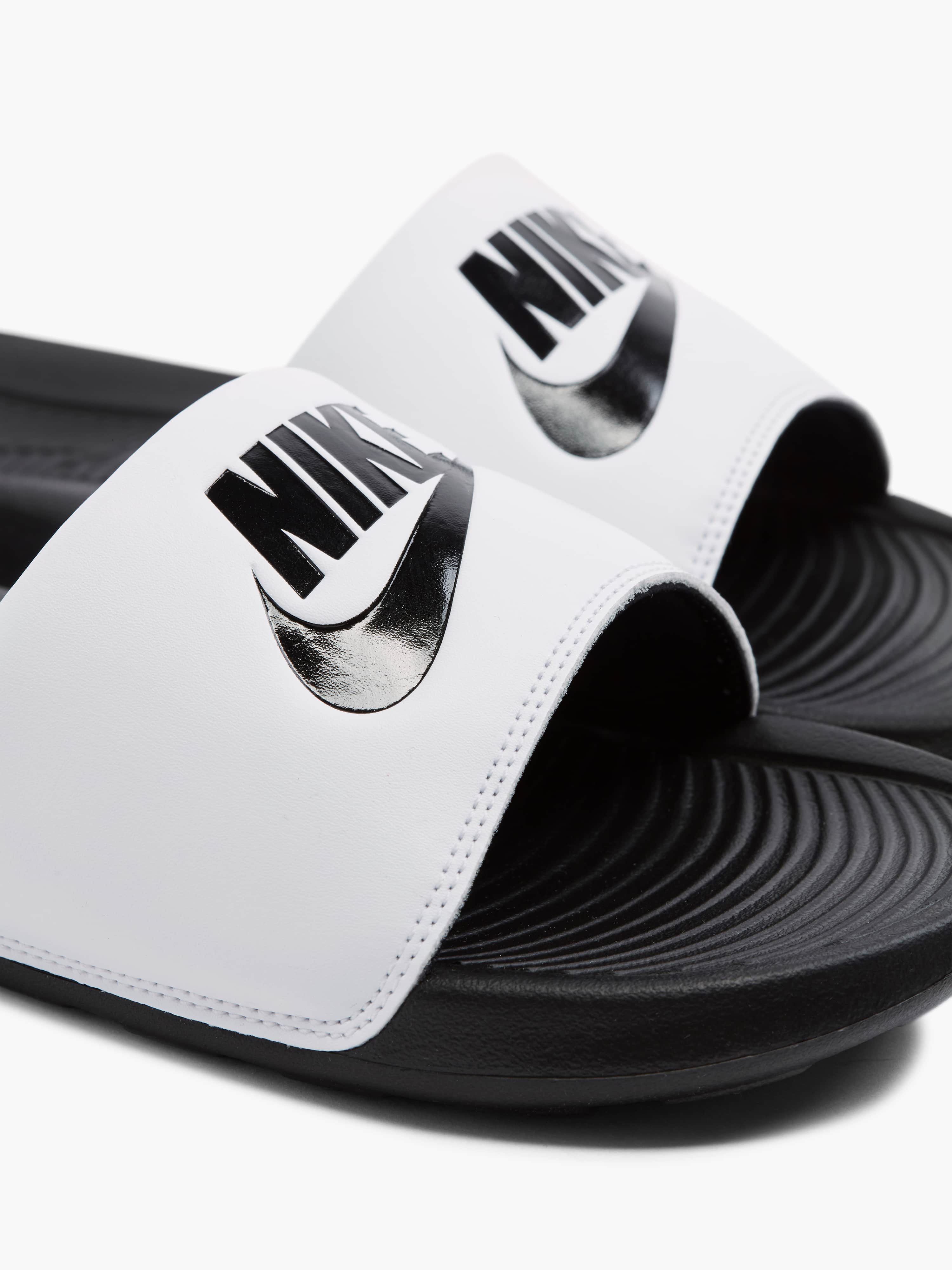 Nike Beyaz Nike Victori One