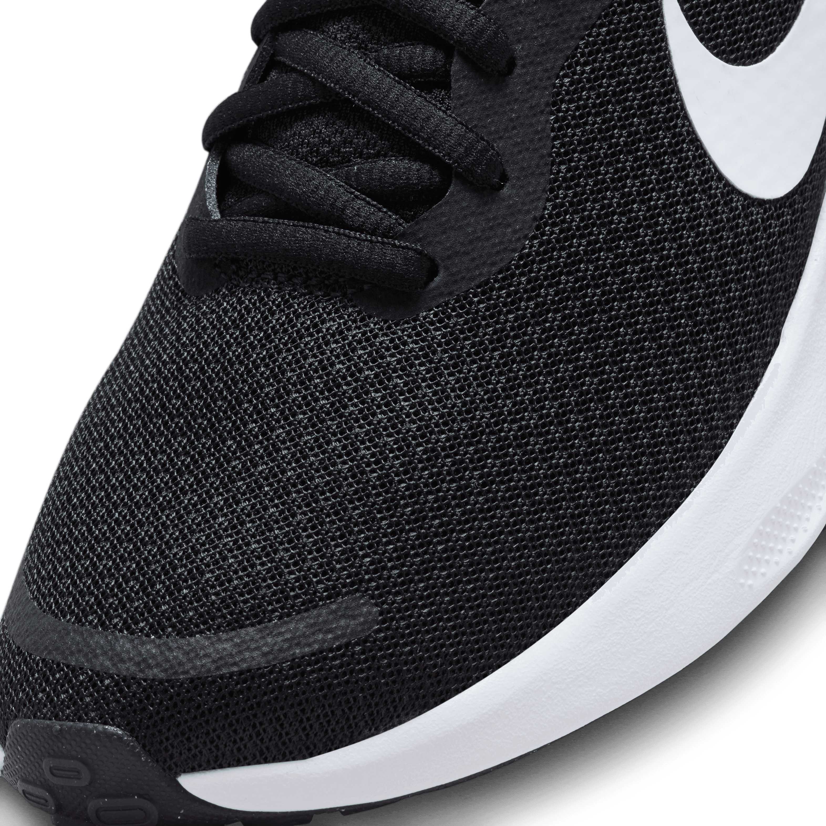 Nike Siyah Nike Revolution 7
