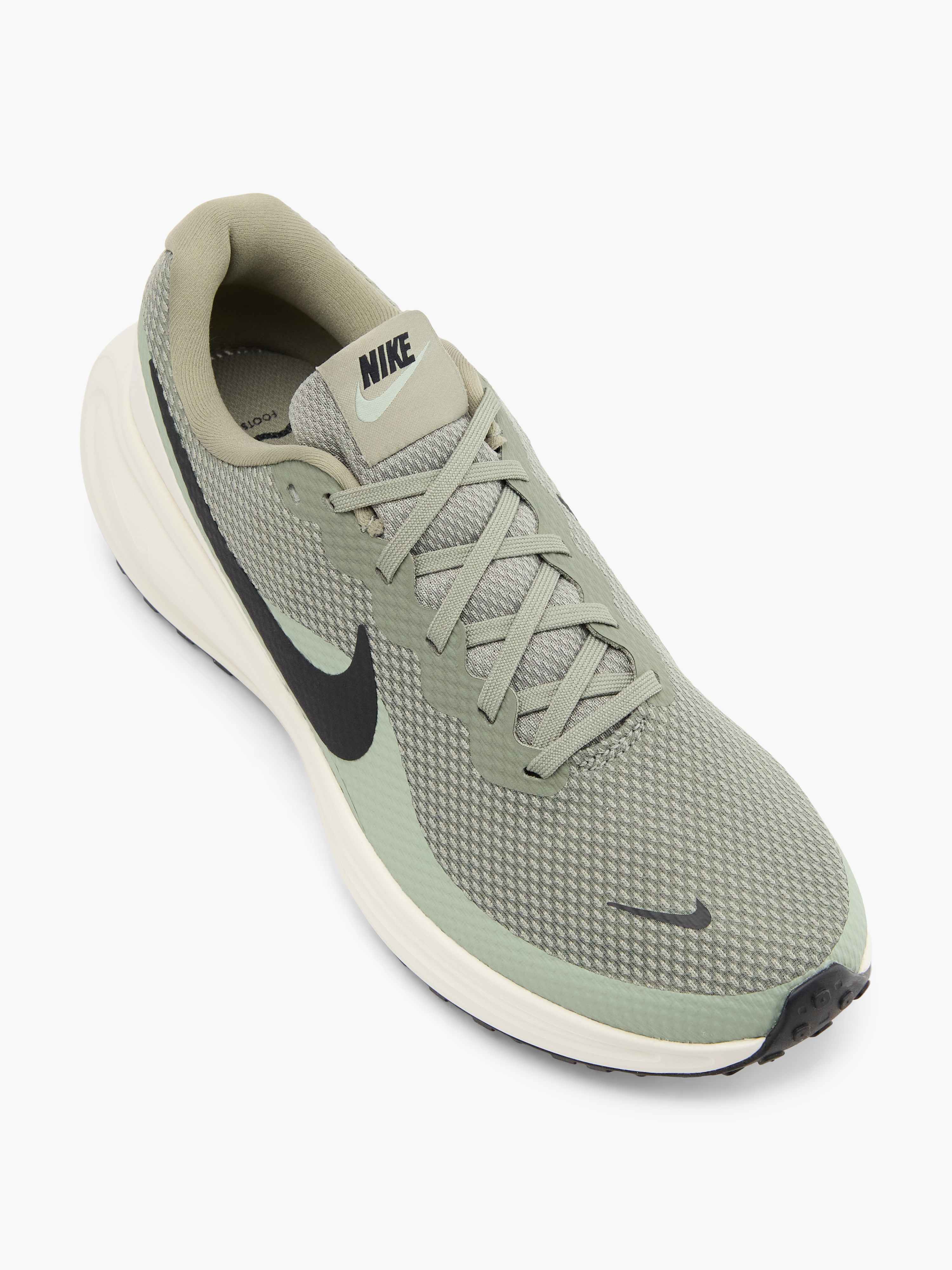 Nike Gri Nike Revolution 8