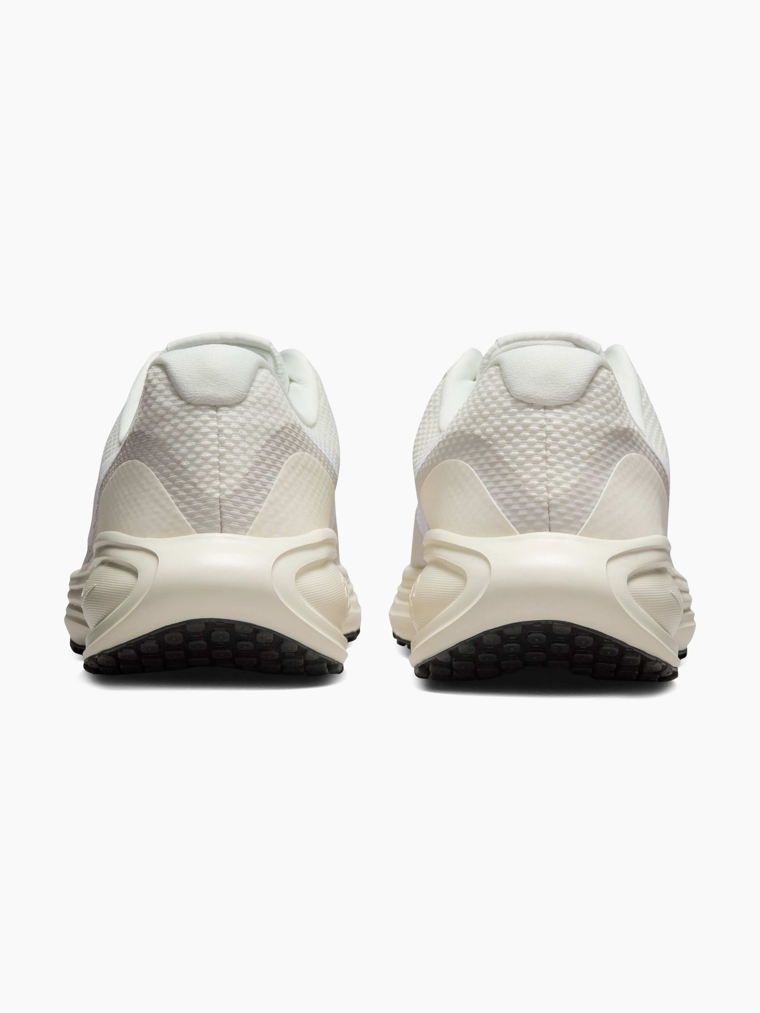 Nike Kum Nike Revolution 8