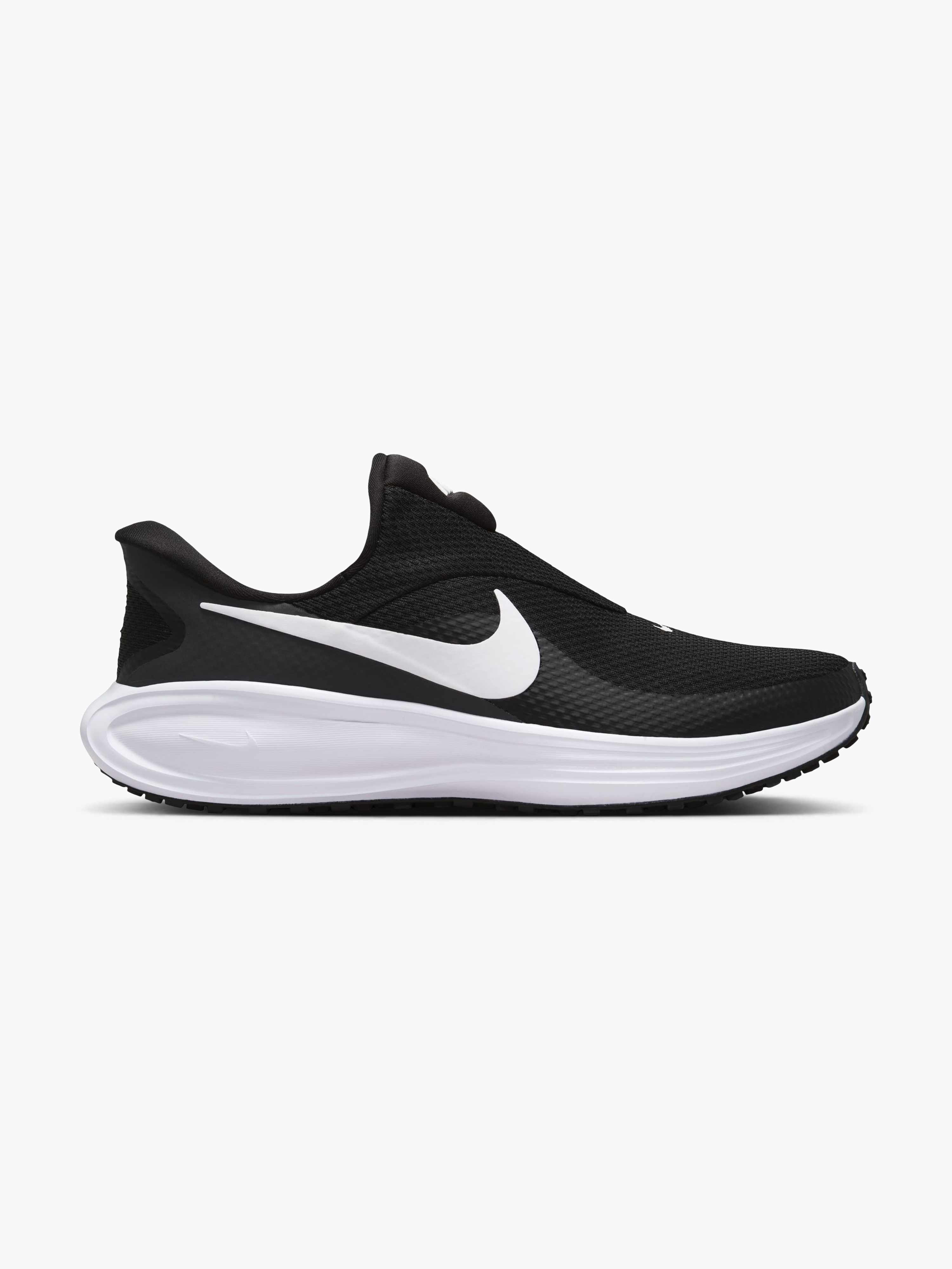 Nike Siyah Nike Revolution 8