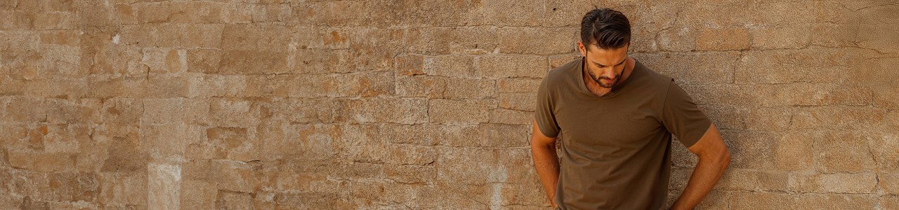cdn-format_brand-individual-inspo-banner_bench_men_CH_2133x750_0425