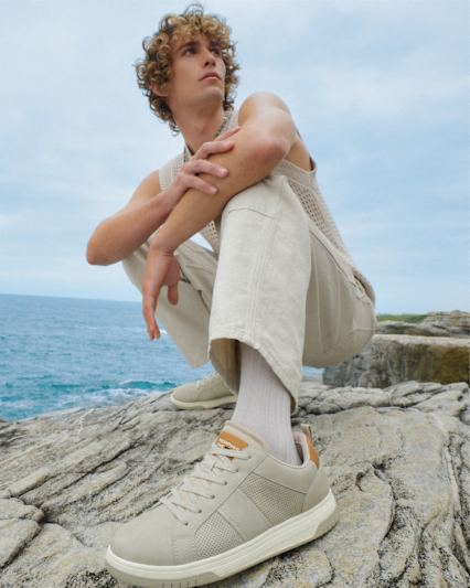 C-format_gender-entries_2249x2999_AAD_gender-entries-summer_men_0525