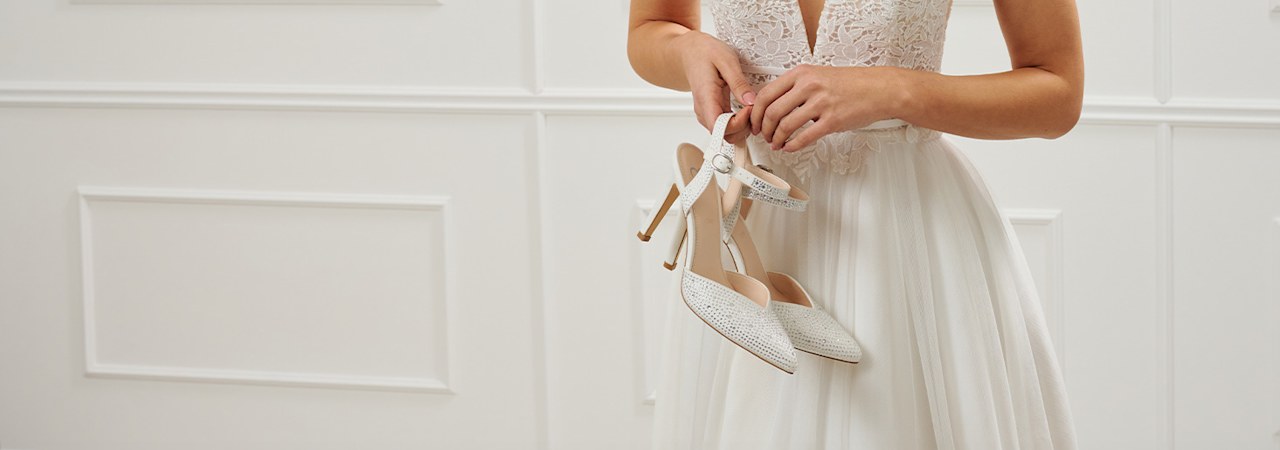 cdn-format_main-banner_wedding_women_CH_1465x573_0124