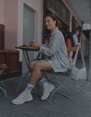 cdn_four-grid-category_portrait_1928x2500_skechers_oc_women_MH_0226_INT