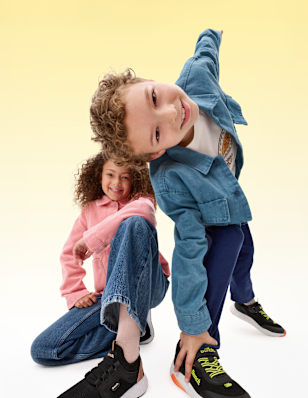 K099SS25_Bench_15303800_15203410_KidsCouple_0246