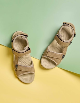 portrait_SS25_Sandalen_men_0325