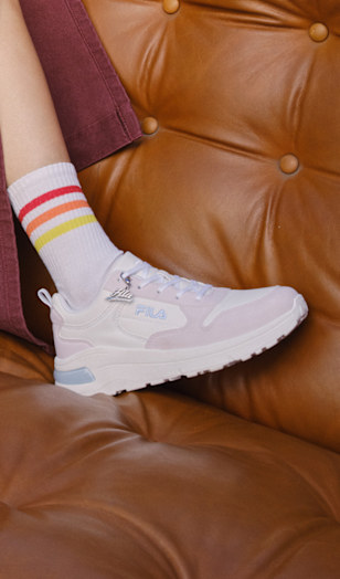 cdn-format_storyslider_fila-csee_women_AW_750x1090_0225_01