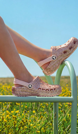 cdn_storyslider_portrait_1720x2500_Retail_Media_Crocs_kids_SM_0526_03