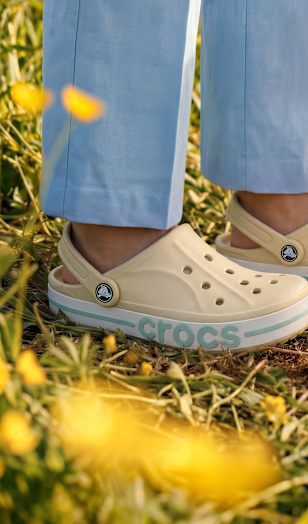 cdn_storyslider_portrait_1720x2500_Retail_Media_Crocs_women_SM_0526_03