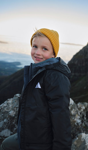 cdn_storyslider_portrait_1720x2500_adidas_terrex_kids_ES_0926_03