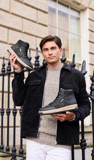 cdn_storyslider_portrait_1720x2500_Retail_Media_rieker_men_AW_0826_02