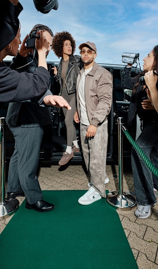 cdn_storyslider_portrait_750x1090_champion-tunnel-walk_men_AW_1025_03x