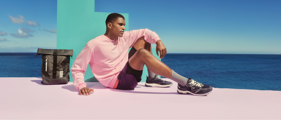 cdn_main-banner_landscape_2500x1068_MEN0148C_blickfang-summer_men_AW_0326_2