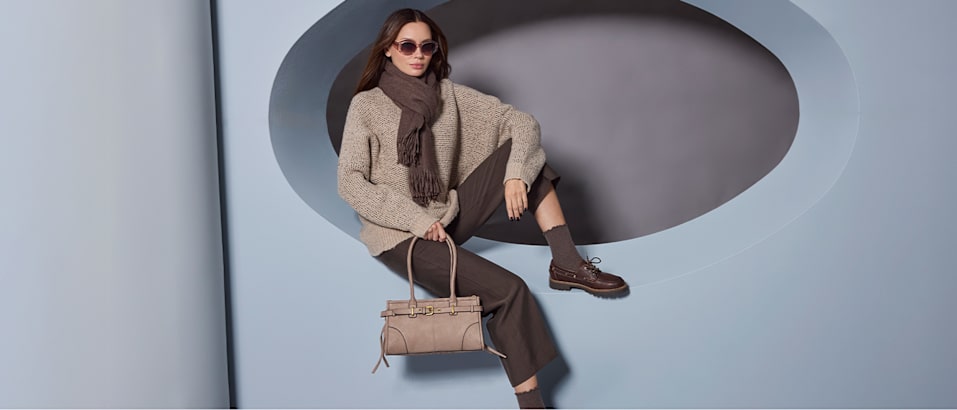 cdn_main-banner_landscape_2500x1068_online_only_retail_AW26_Women_PR_NewArrivalBags_LK_0726_3