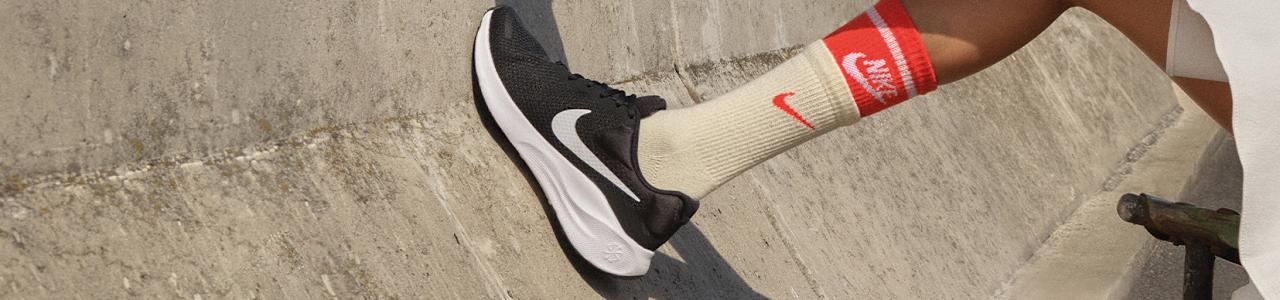 cdn-format_brandheader_nike_women_AW_1655x600_0225