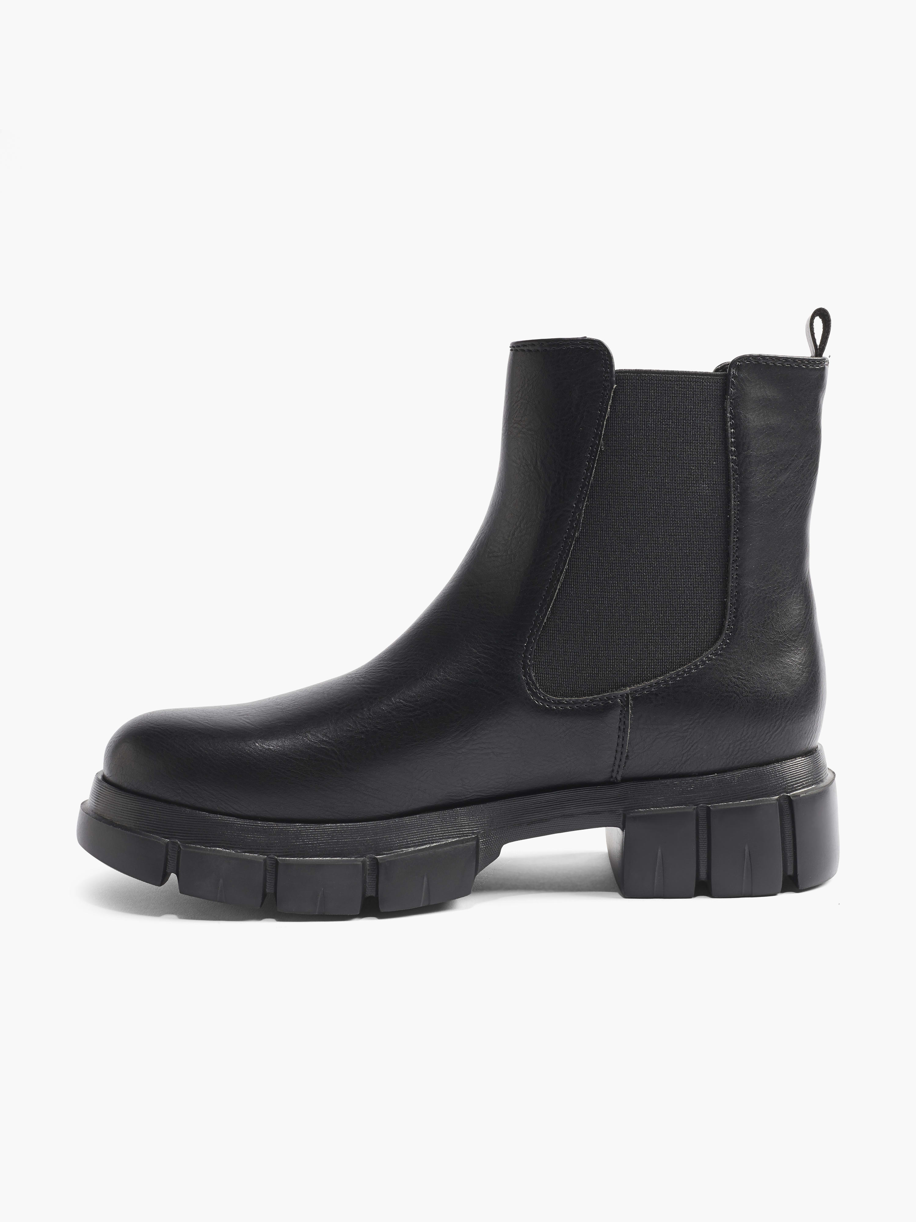 Chelsea Boots