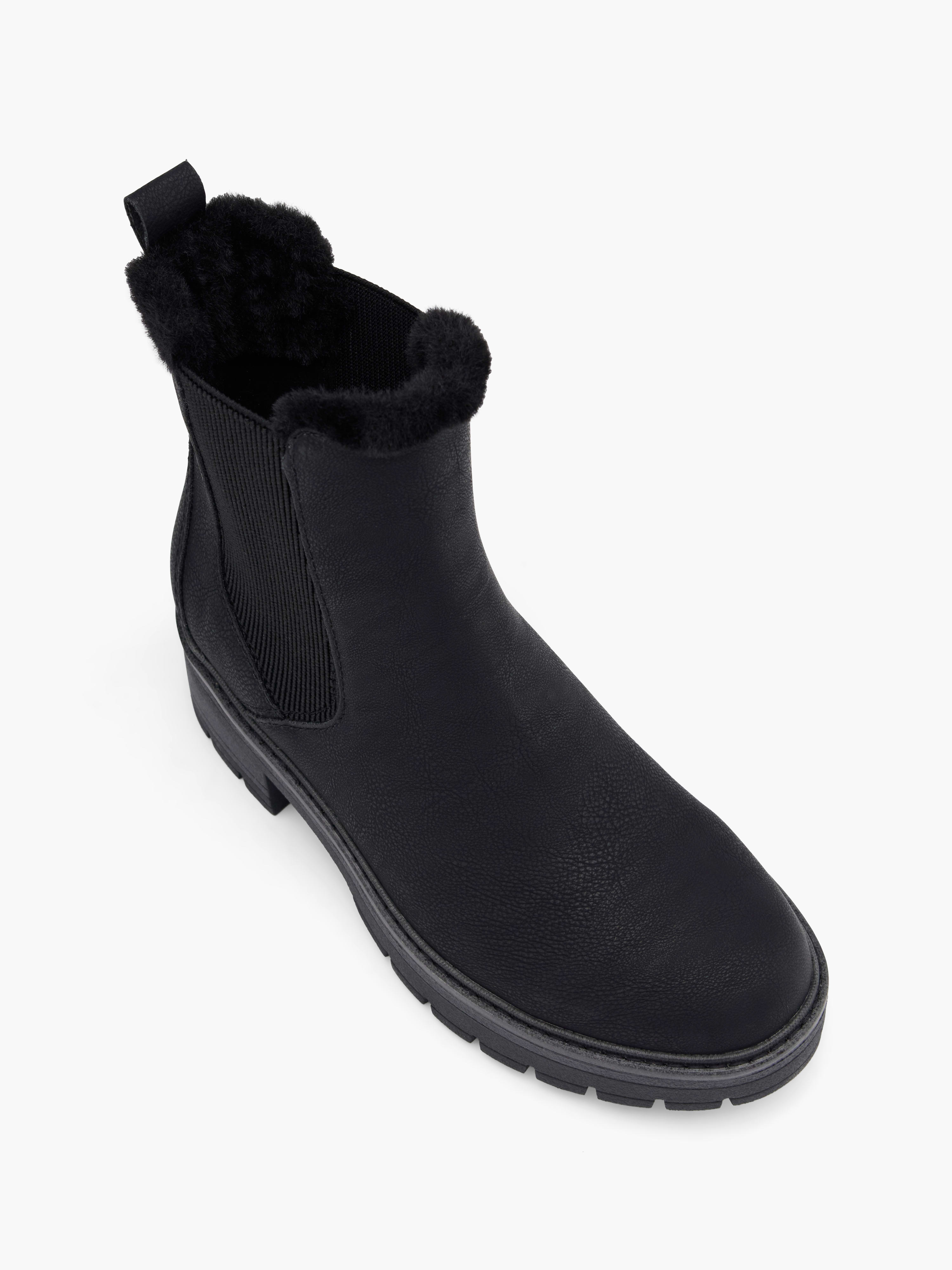 Chelsea Boots