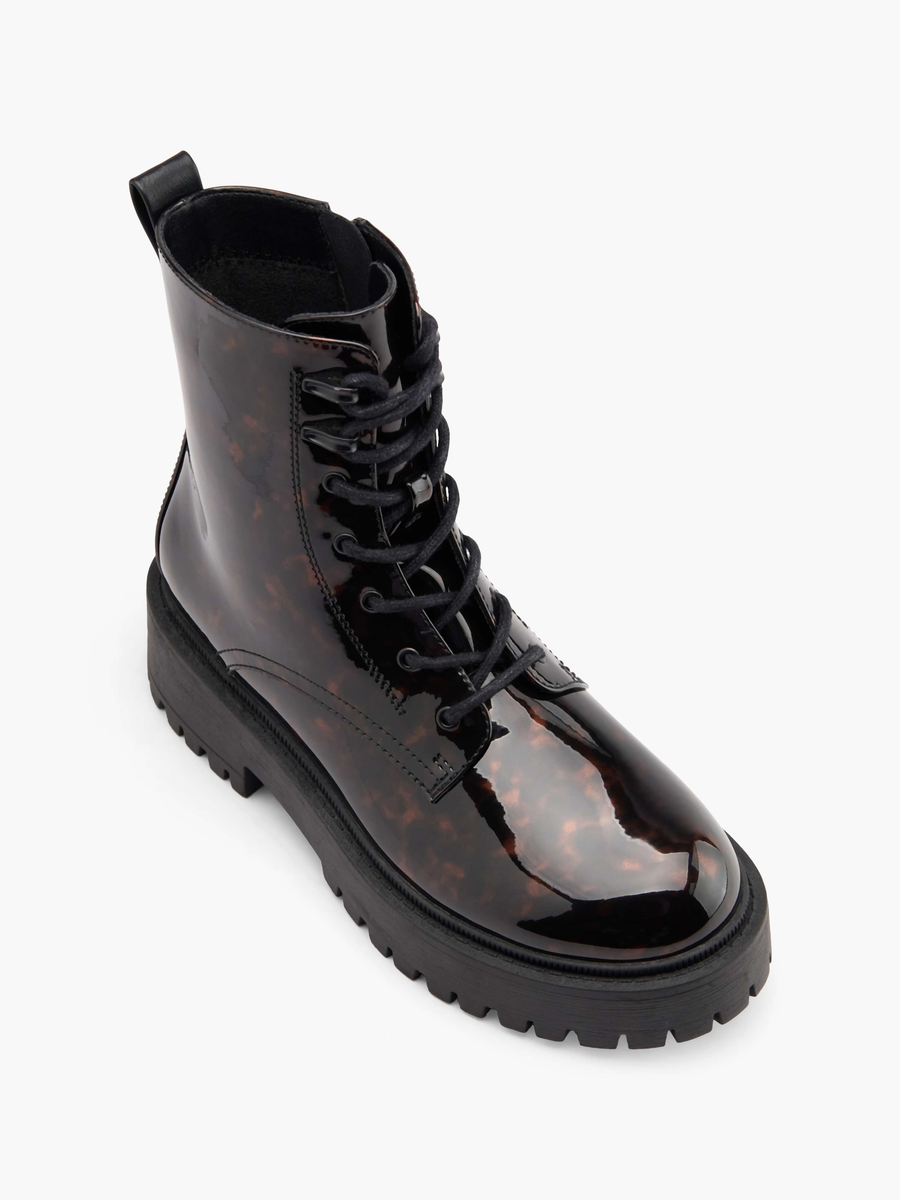 Schnürboots
