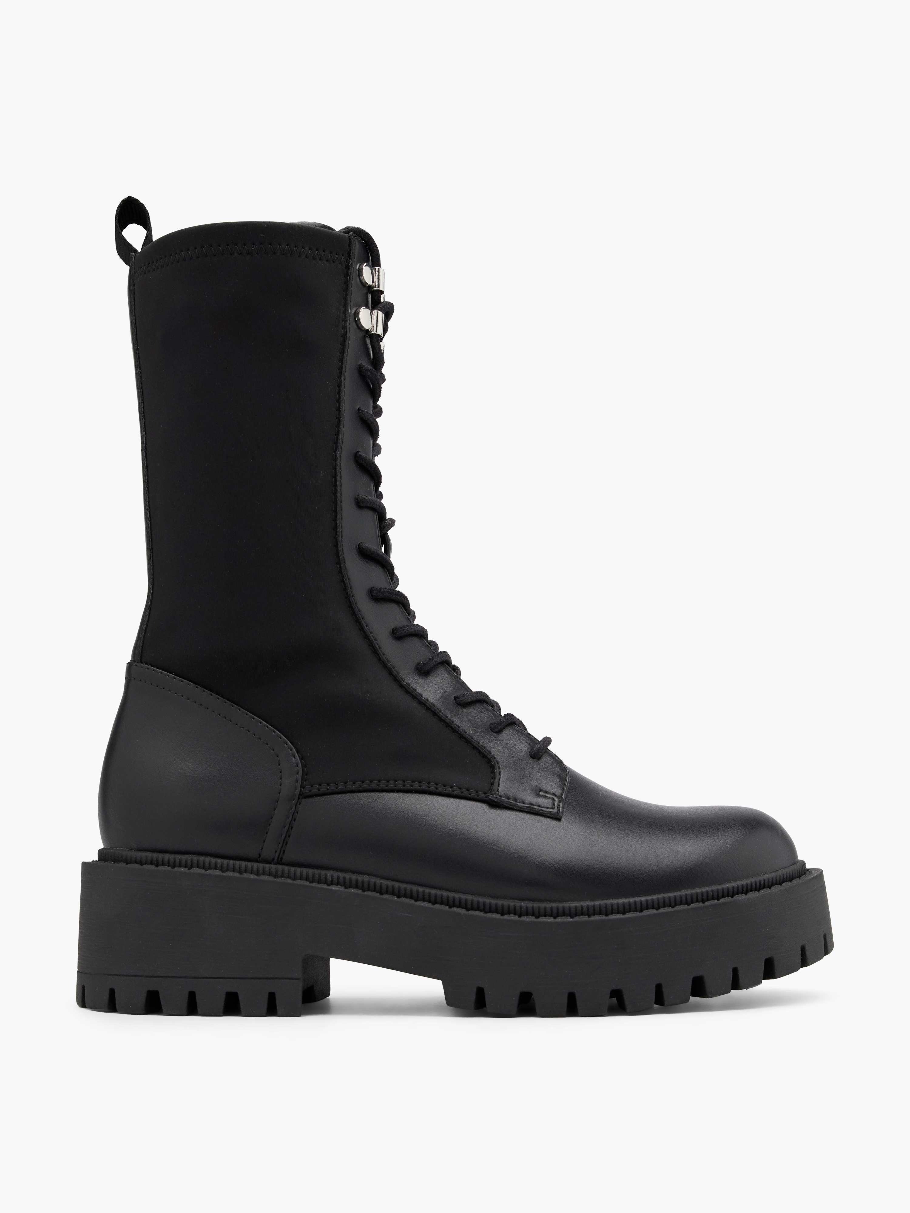 Schnürstiefelette