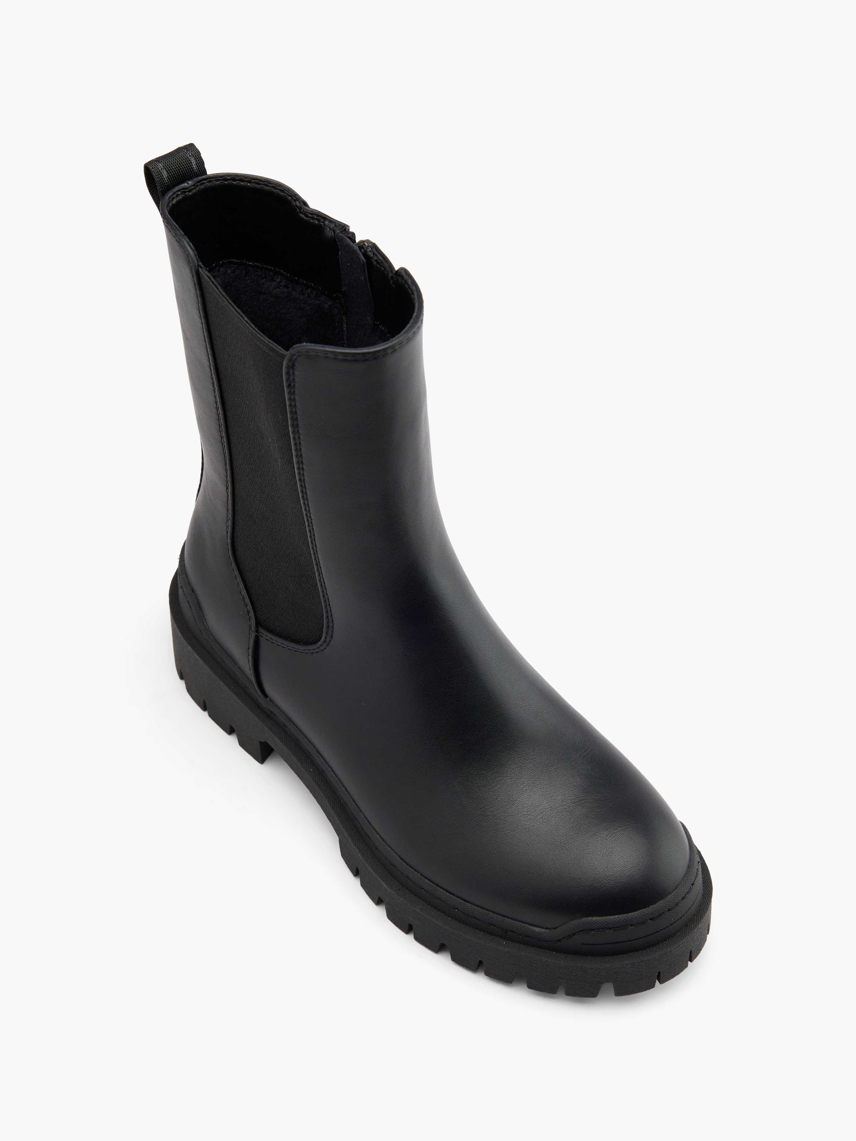 Chelsea Boots