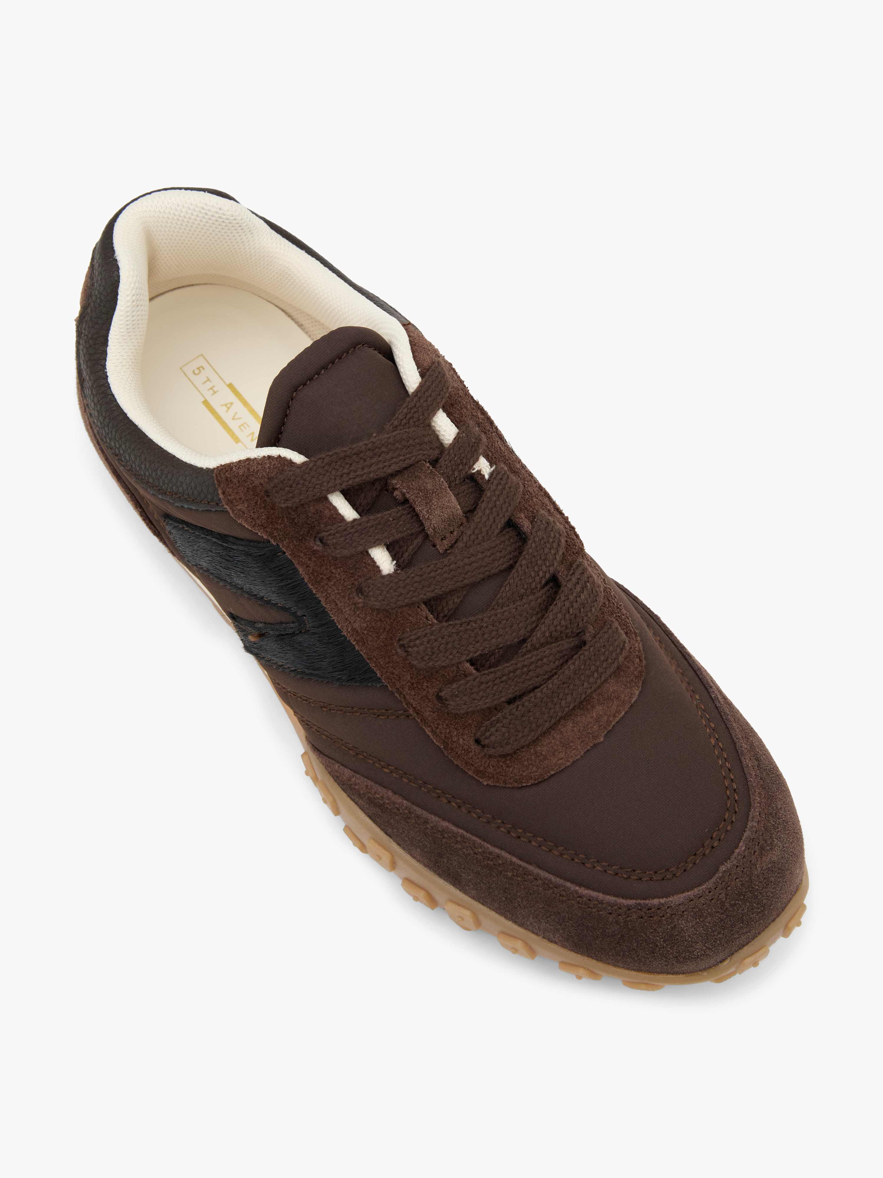 Sneaker