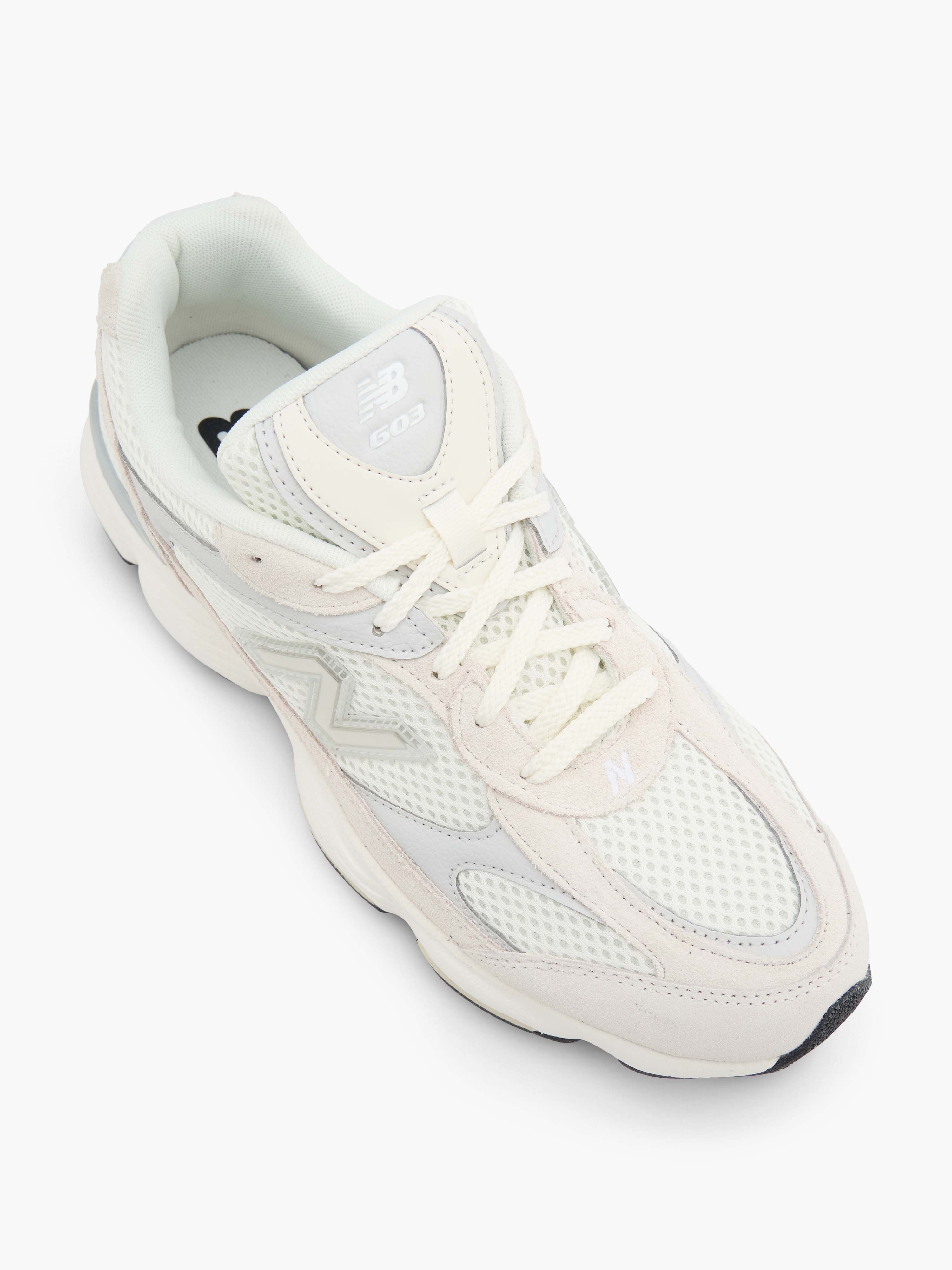 Sneaker