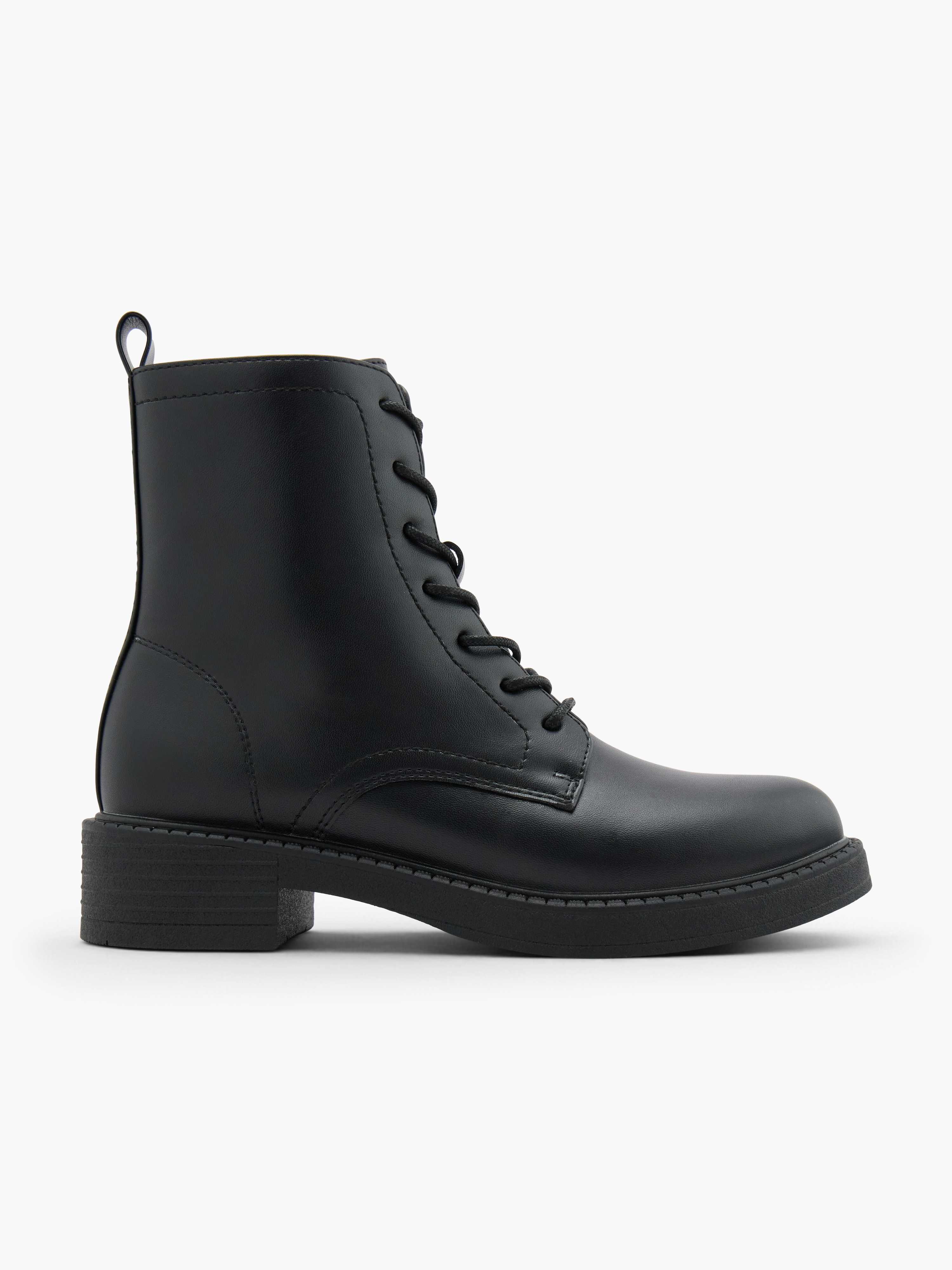 Schnürboots