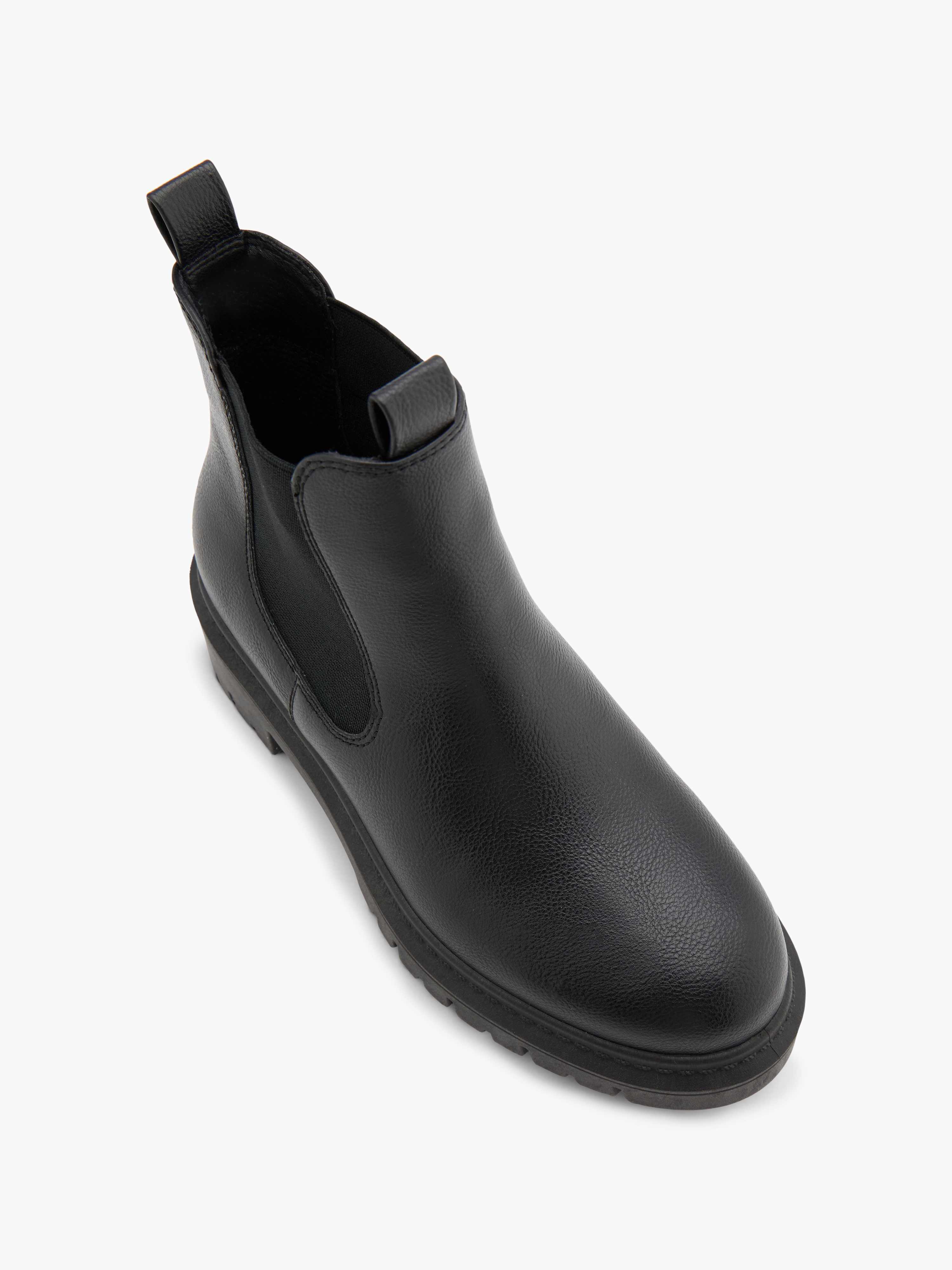 Chelsea Boots