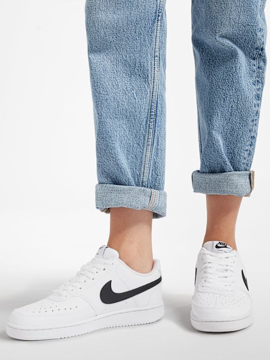 Nike Baskets Blanc 6809 7