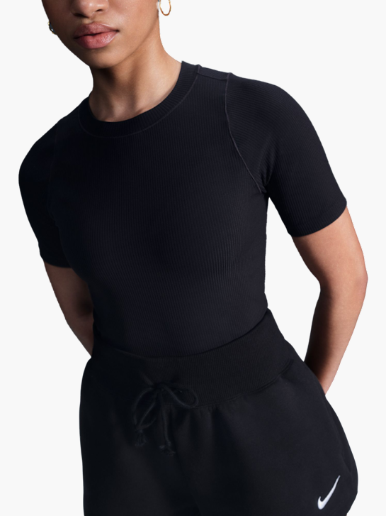 Nike Shorts Schwarz 9401 4