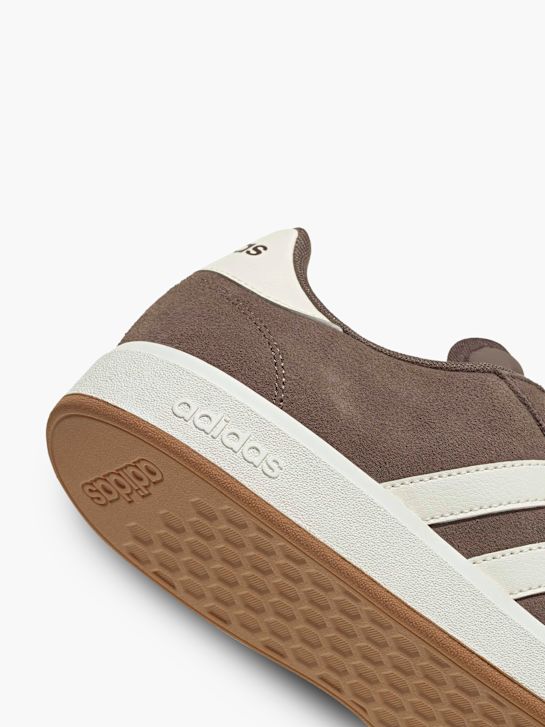 adidas Sneaker Kahverengi 149944 5