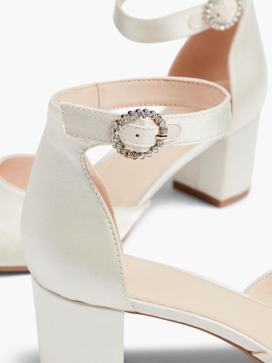 Catwalk Csatos körömcipő fehér 40393 5