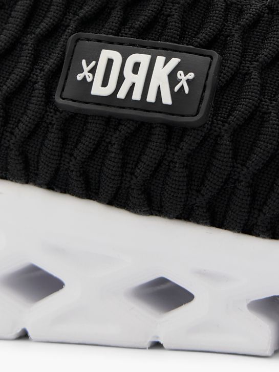 DRK Slip on fekete 90838 5
