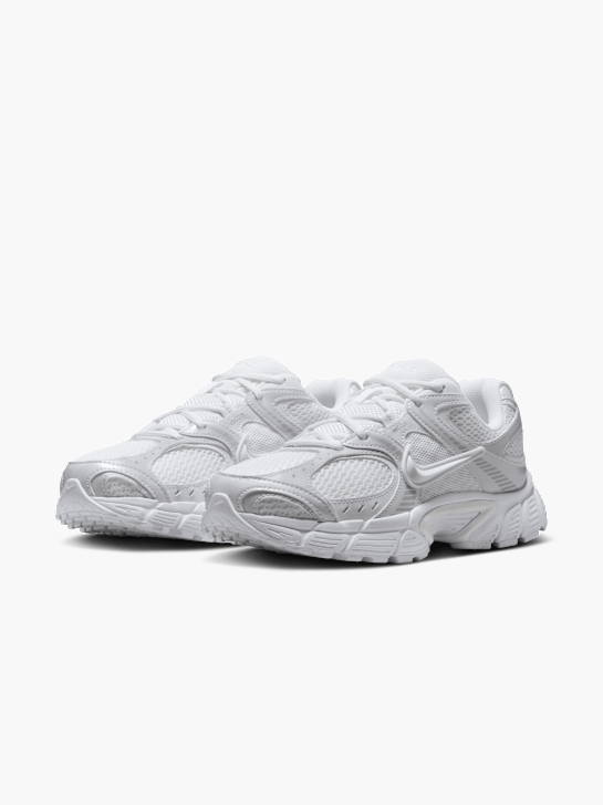 Nike Baskets Blanc 75339 3