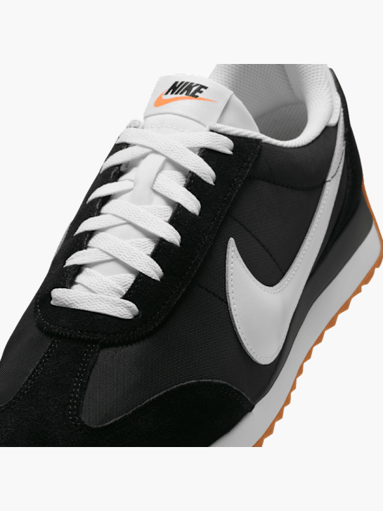 Nike Baskets Noir 78999 6
