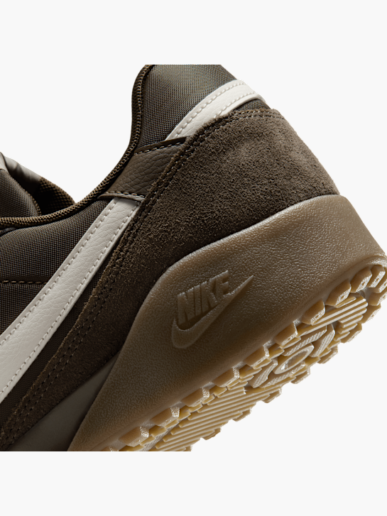Nike Baskets Marron 118840 5