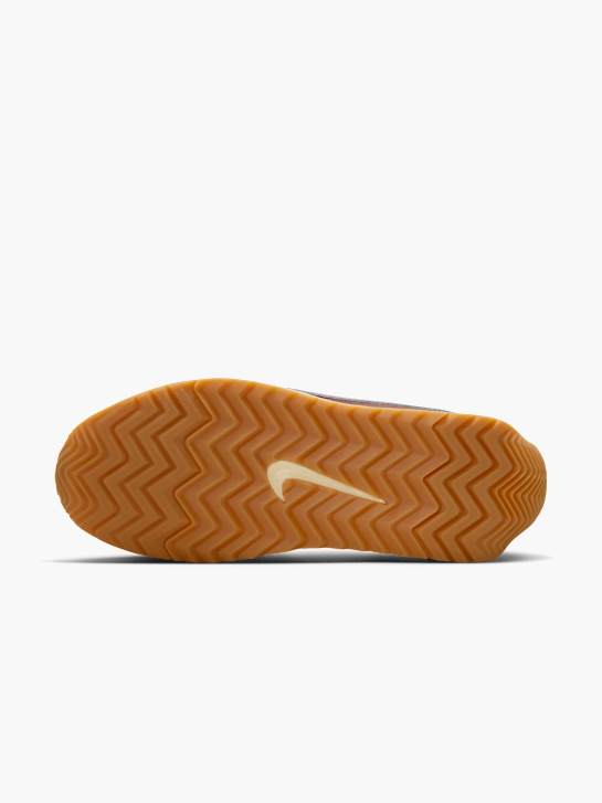 Nike Baskets Marron 119614 4