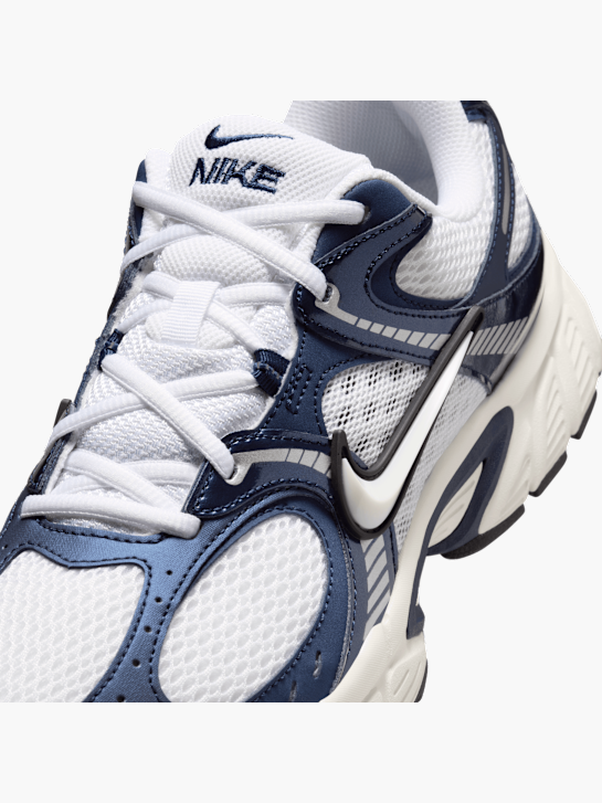 Nike Baskets Bleu 137903 6