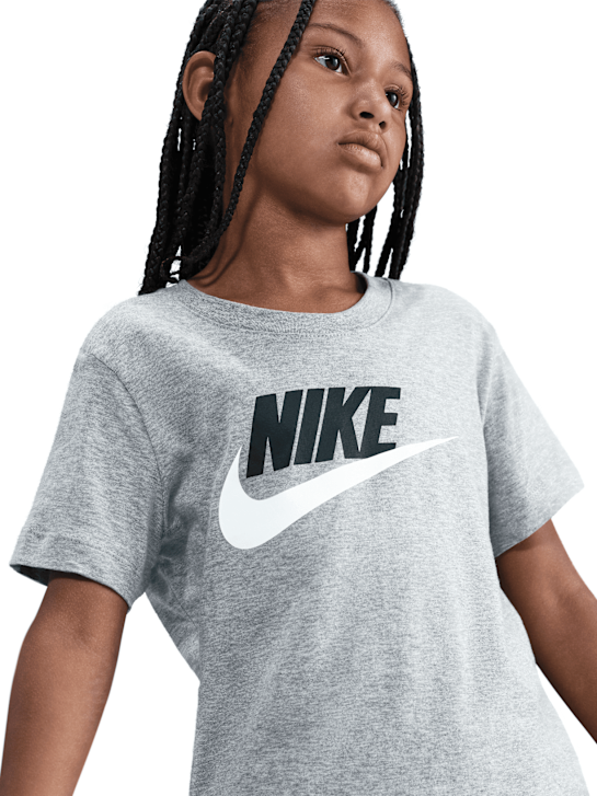 Nike T-Shirt Grau 146621 2