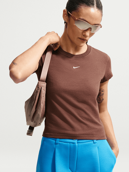 Nike T-Shirt Braun 146643 4