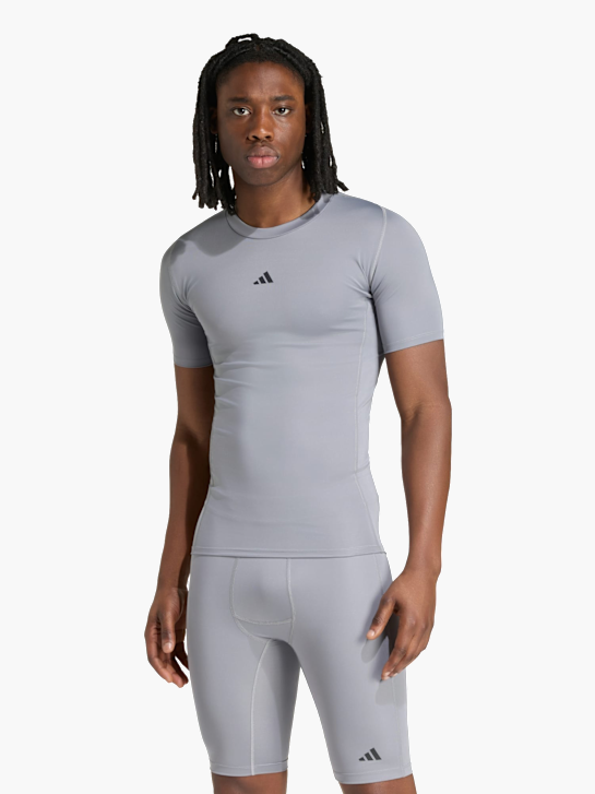 adidas TECHFIT Compression Training T-Shirt Grau 168878 2