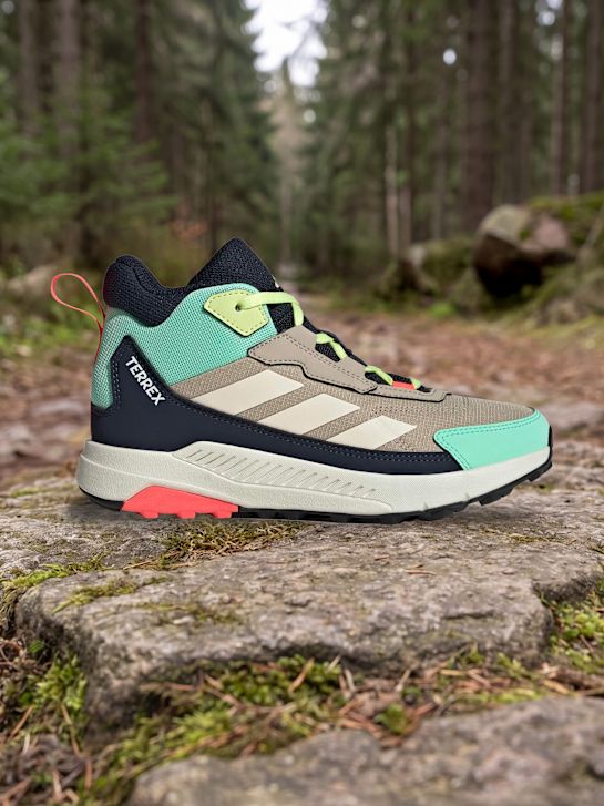 adidas Chaussure de randonnée multicolore 141165 1