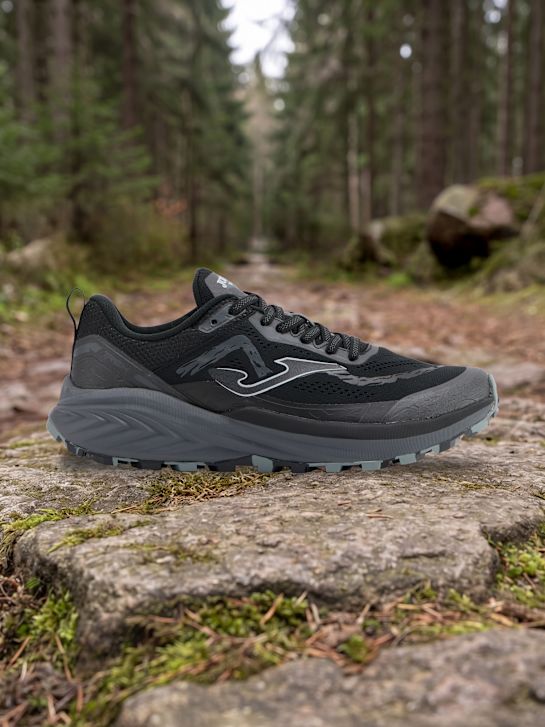 Joma Baskets de course noir 145719 1