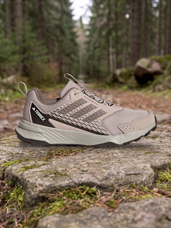adidas Laufschuh Beige 147695 1