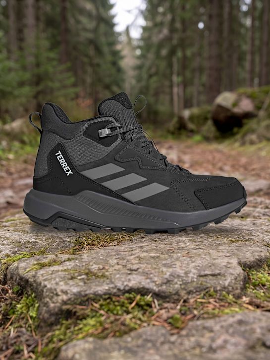 adidas Chaussure de randonnée noir 151265 1