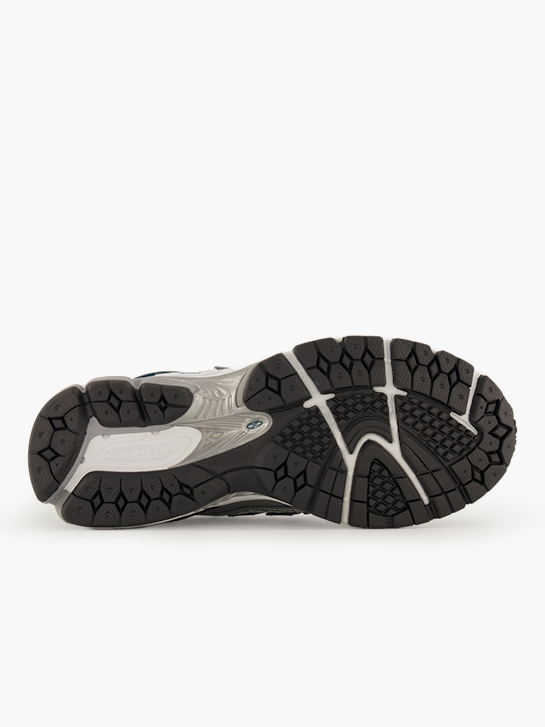 New Balance Sneaker Grün 95086 3