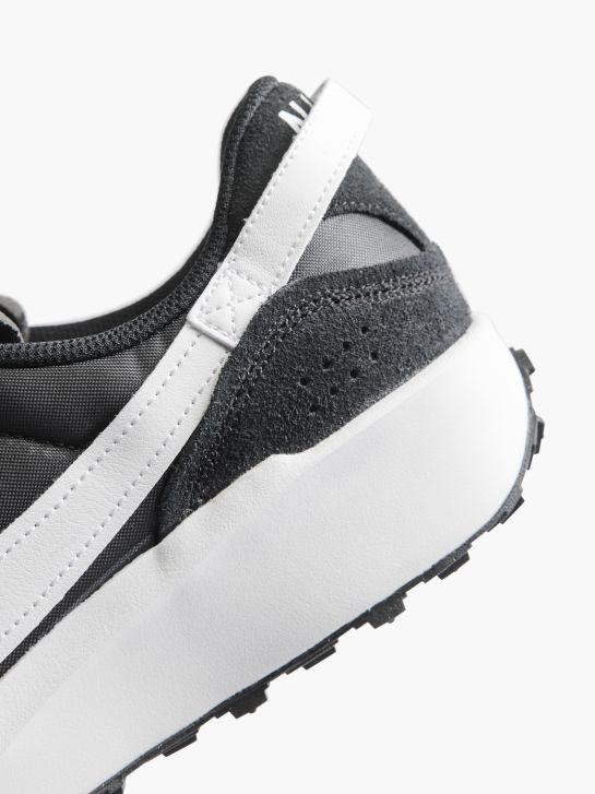 Nike Маратонки Черен 649 5