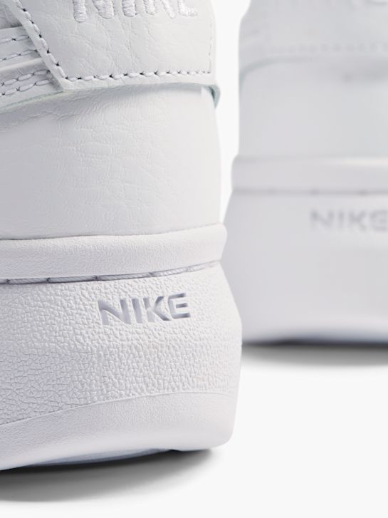 Nike Sneaker weiß 18516 4