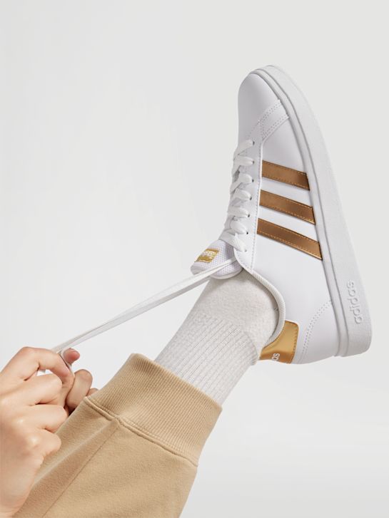 adidas Sneaker hvid 1736 8